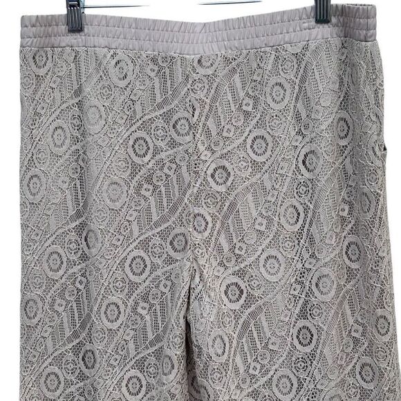 Chico's Wide Leg Palazzo Pants Women's Size 1.5 Med. Taupe Lace Overlay Pull-on - Picture 9 of 15